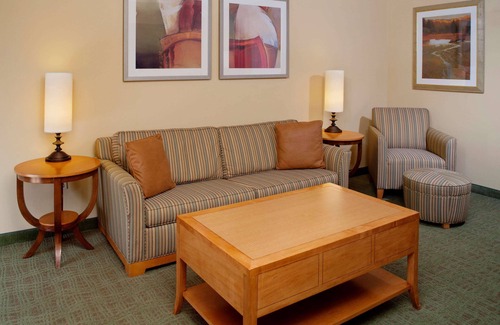 Crosswoods Hotel | Wyndham Columbus