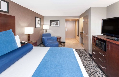 Elk Grove Village Hotel | Wyndham Garden Elk Grove Village/O'Hare