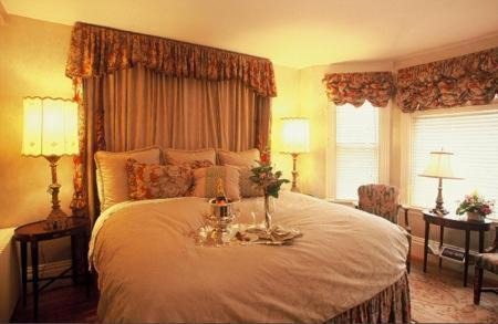 Historic Hill Hotel | Wynstone Inn
