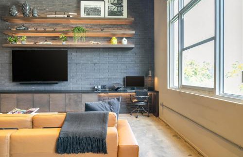 Wynwood Art District Apartment | Wynwood Condo, Walk to Restaurants and Nightclubs!