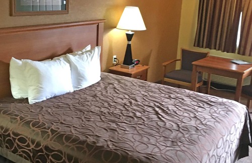 Center Hotel | Xecutive Inn and Suites