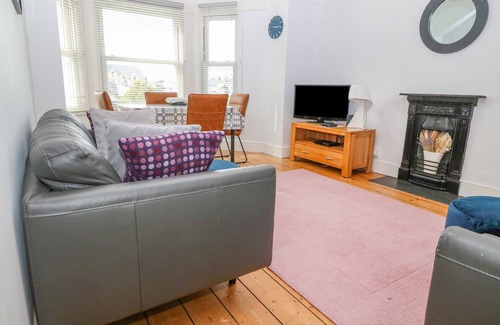 Criccieth Cottage | Y Castell Apartment 3