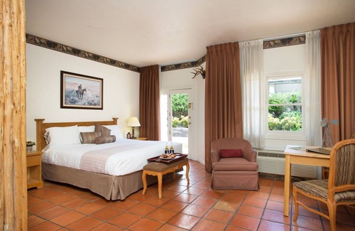 Kerrville Resort | Y O Ranch Hotel
