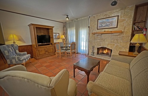 Kerrville Resort | Y O Ranch Hotel