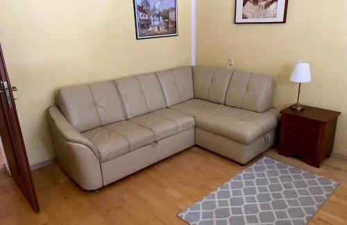 Nowe Miasto Apartment | Yellow House