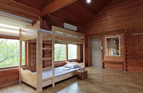 Yeongdeok House | Yeongdeok Samsa Marin Village Pension