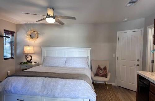Yosemite West Apartment | YoBee! Park Reservation Included! Heart of Yosemite - Homey Studios and Breakfast