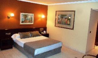 Sant Julia de Loria Hotel | Yomo Imperial