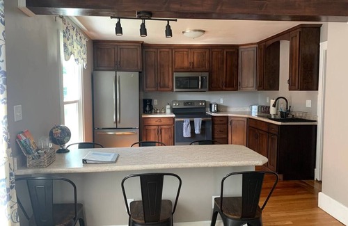 Wooster Apartment | Your 2nd Home Away From Home l Prime location