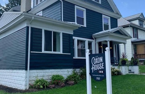 Wooster Apartment | Your 2nd Home Away From Home l Prime location