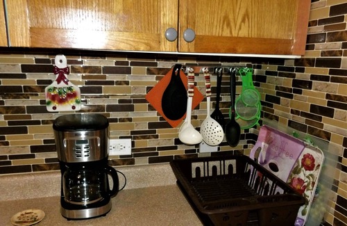 Spanish Town Apartment | Your Cozy Comfy 2 Bedroom Apt