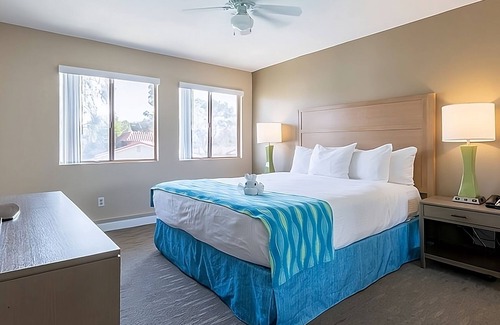 Indio Hotel | Your Getaway to California Relaxation! Swimming Pool, Pets Allowed!