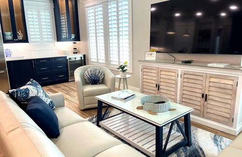 Mid Island House | Your perfect beach getaway! Pool, Tiki Bar, Gulf-side, Ocean!