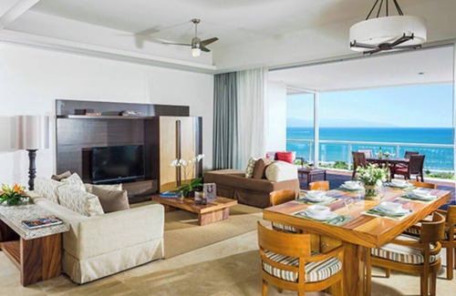 Las Jarretaderas Resort | Your Tropical Christmas Getaway: 2 Bedroom Villa at Vidanta Grand Luxxe,