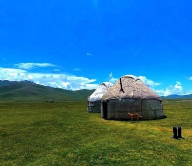 Naryn Region Cabin | yurt camp QUMUSH ETNO