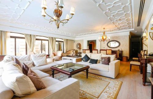 Palm Jumeirah Villa | Zabeel Saray Royal Residences Lagoon Villa