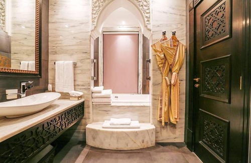 Palm Jumeirah Villa | Zabeel Saray Royal Residences Lagoon Villa