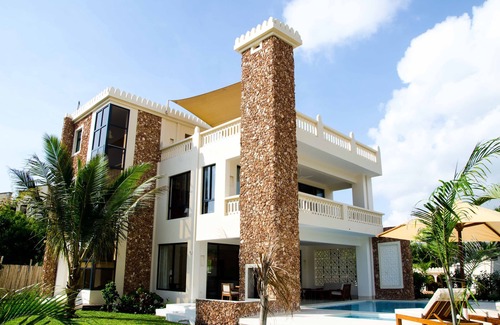 Galu Villa | ZANA DIANI VILLAS. LUXURIOUS 3 BEDROOM PRIVATE VILLA 10 min from the beach