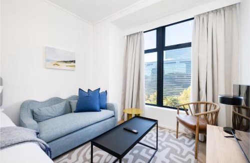 Cape Town City Centre Apartment | Zeeland Pier 707 - 7th Floor Studio near CTICC with FREE Onsite Parking