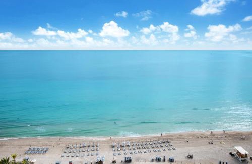 Hollywood South Central Beach House | Zen Vacation Rentals Ocean Front at Lyfe Resort