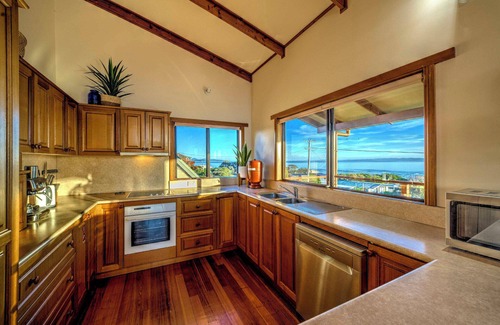 Coles Bay House | Zenith - Freycinet Holiday Houses