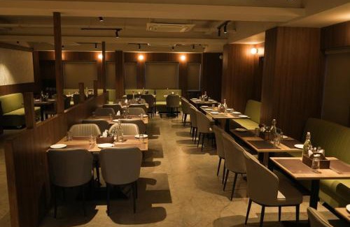 Shirdi Hotel | Zip by Spree Hotels Shirdi - Walkable Distance from Sai Baba Temple