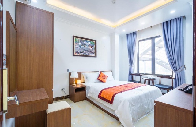 Đinh Gia Hotel