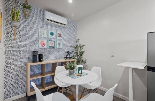 ৎ୭ Vibrant and Cheerful Valley Village Abode ৎ୭