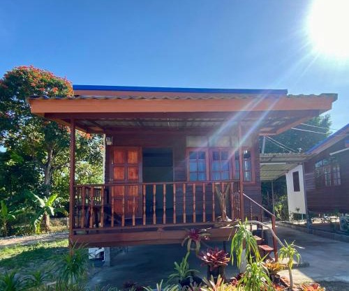 บ้านพรธรณีรีสอร์ทบ้านใหญ่ Baan Ponthoranee Resort Khao Yai