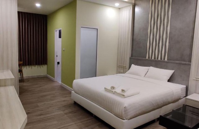 หอพัก ทูเอ็มเพลส 2M Place Apartment