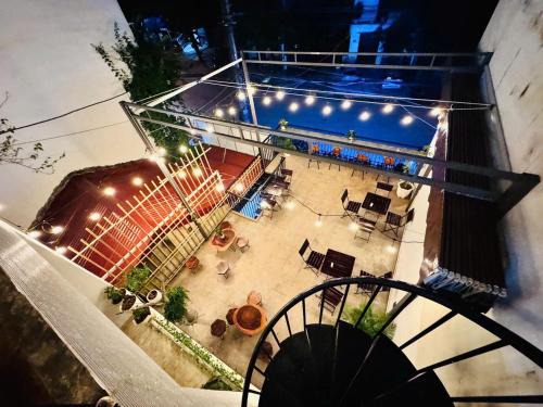 Ỉn Homestay & Café