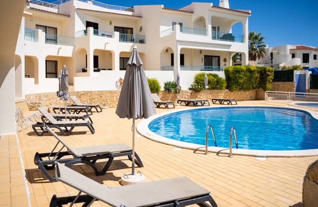 001 Monte Dourado - Spacious 2 Bedroom Ground Floor Apartment with Pool Views