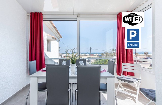 0014-BAHIA Apartment in front of the beach with wifi