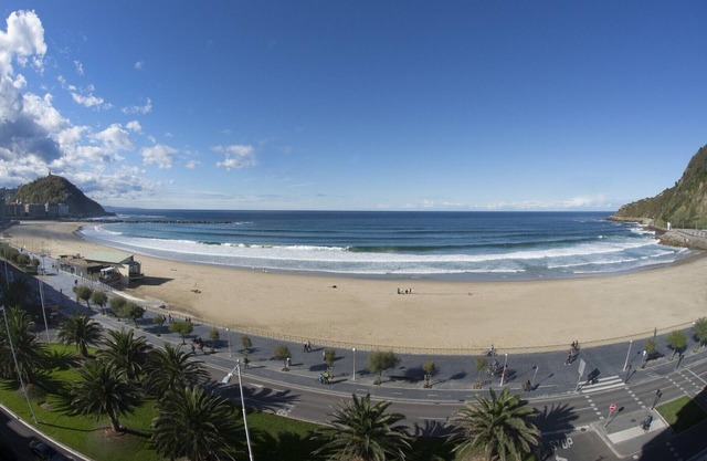 017/LA PLAGE ZURRIOLA, amazing sea views