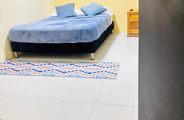 02 minutes from the main downtown beach, only 05 minutes from the airport!