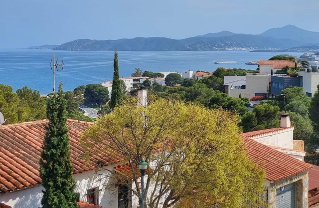 022 Apartment to rent sea views with terrace quiet area