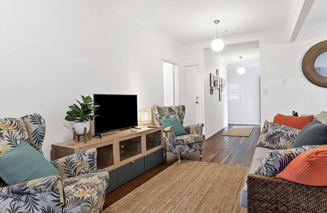 1-17 Heath Street - Stylish Unit on Heath Street