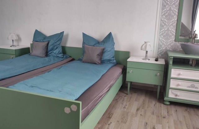 1 apartment