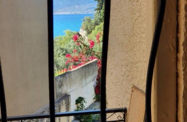 1 Bed Apartment (No seaview) quiet & cosy, easy access to beautiful small beach