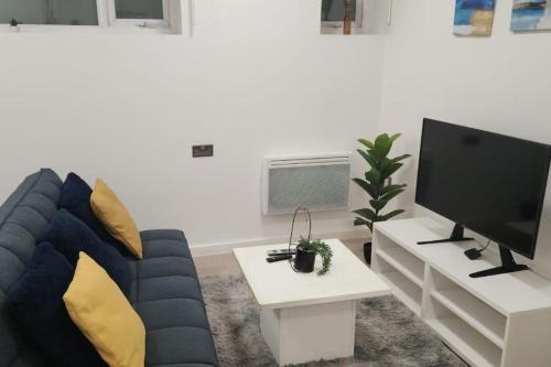 1 Bed Studio - Central Free Parking