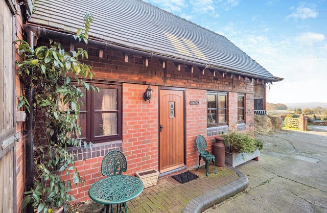1 bedroom accommodation in Leighton, near Shrewsbury