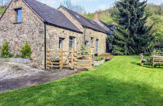 1 bedroom accommodation in Waterhouses, near Leek