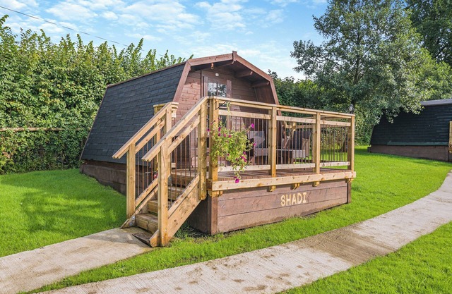 1 bedroom accommodation in Llandyfan, Ammanford