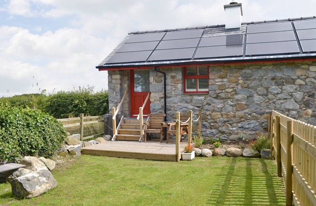 1 bedroom accommodation in Llandwrog, near Caernarfon