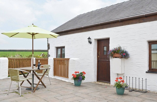1 bedroom accommodation in Wauntwr, Trelech