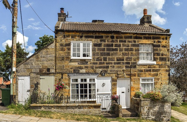 1 bedroom accommodation in Castleton