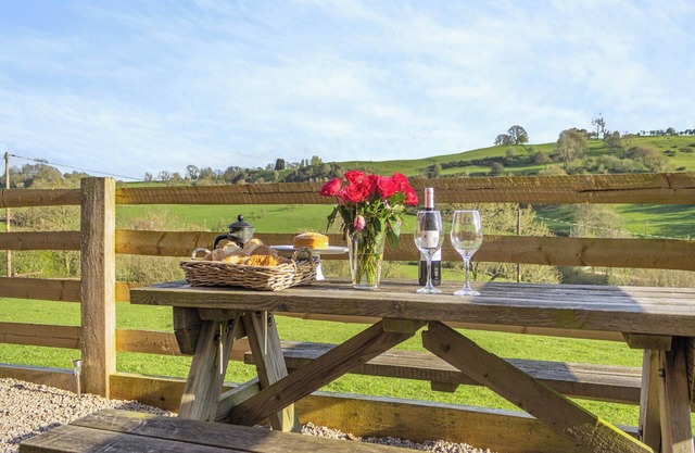 1 bedroom accommodation in Llansilin, near Oswestry