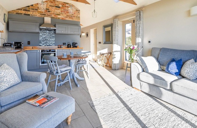 1 bedroom accommodation in Walcott, near Lincoln