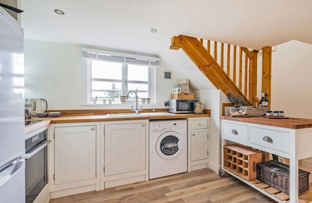 1 bedroom accommodation in Longdon