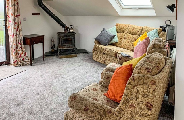 1 bedroom accommodation in Pencaer